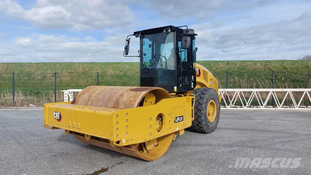 CAT CS74B Kiti volai