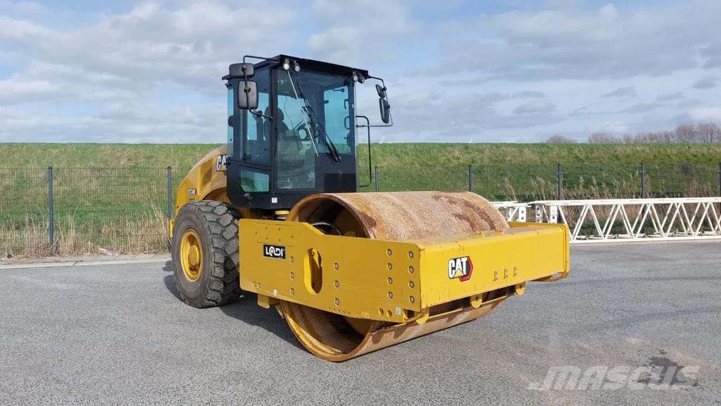 CAT CS74B Kiti volai