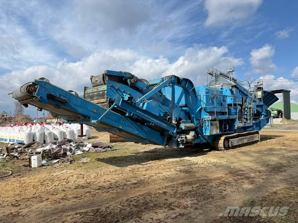 Pegson Powerscreen Maxtrak 1000SR Mobile Cone Crusher Мобільні дробарки