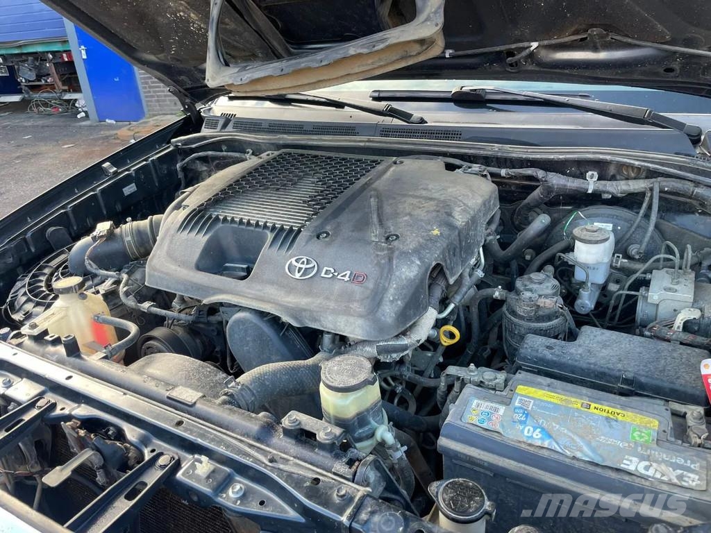Toyota Hilux D-4D 4X4 DOUBLE CAB Airco Good Condition PKWs