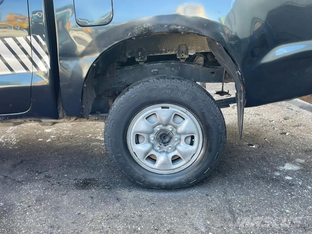 Toyota Hilux D-4D 4X4 DOUBLE CAB Airco Good Condition PKWs
