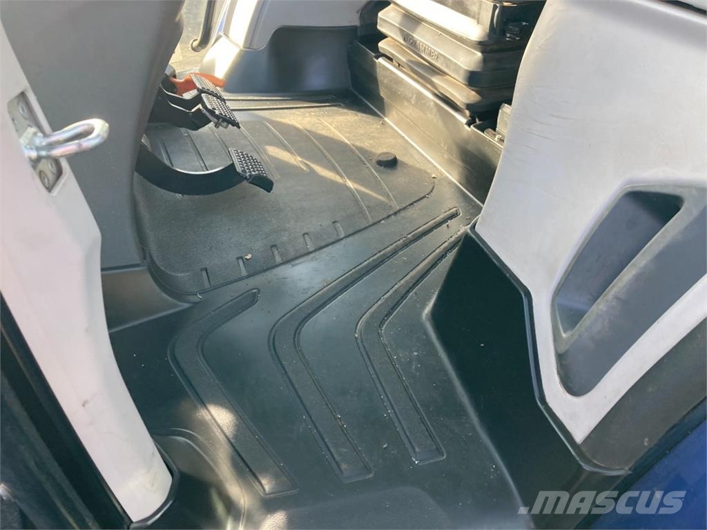 New Holland T 7.300 Auto Command Sonstige Landmaschinen