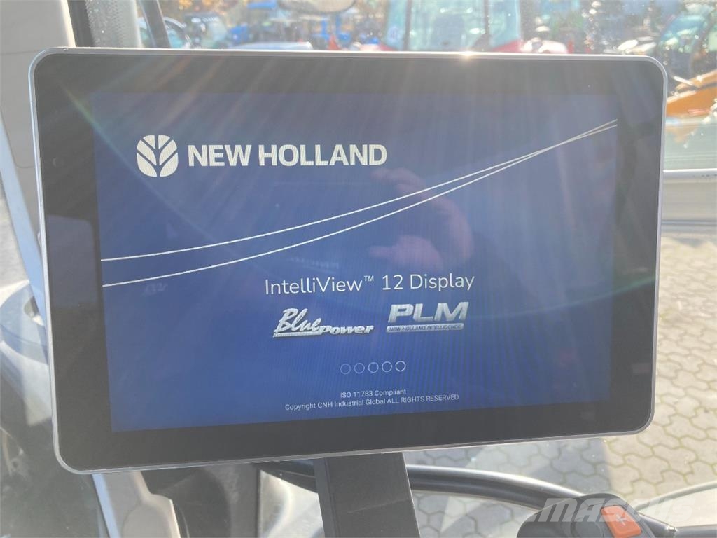 New Holland T 7.300 Auto Command Sonstige Landmaschinen