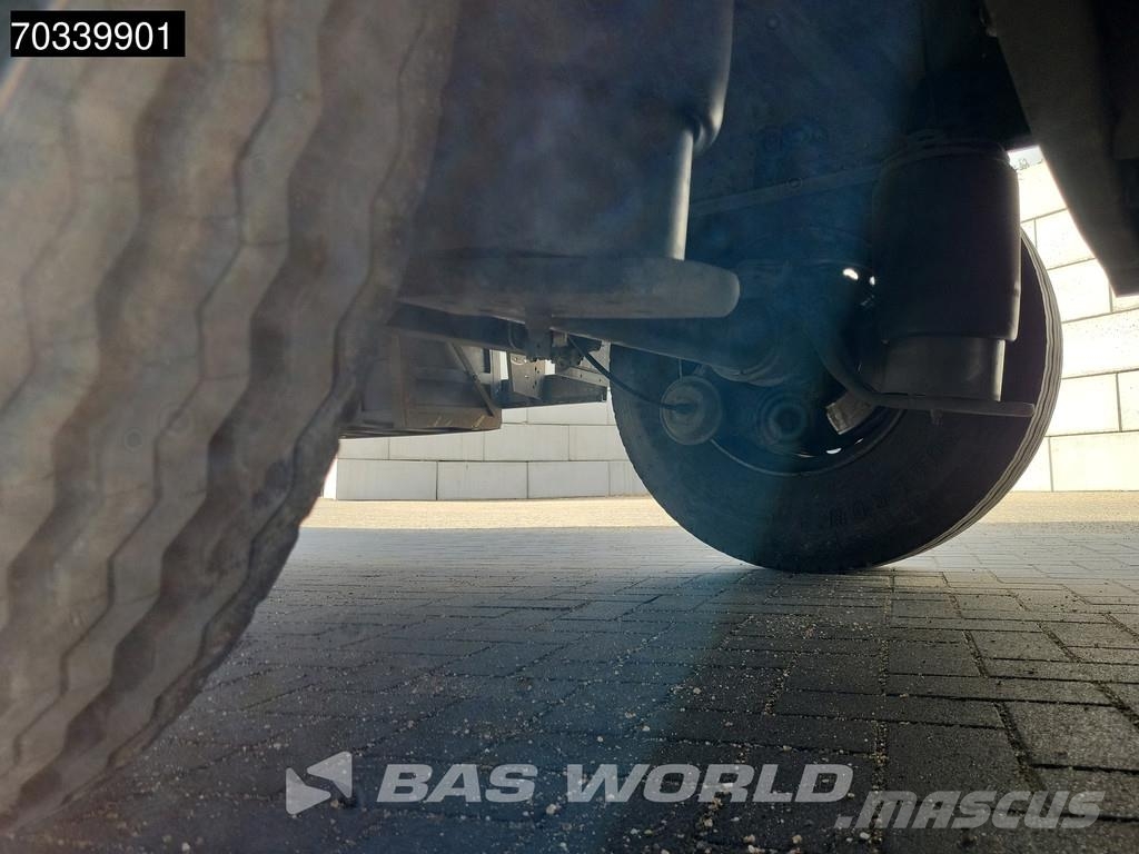 Schmitz Cargobull SCB*S3T 3 axles Poluprikolice sa ceradom