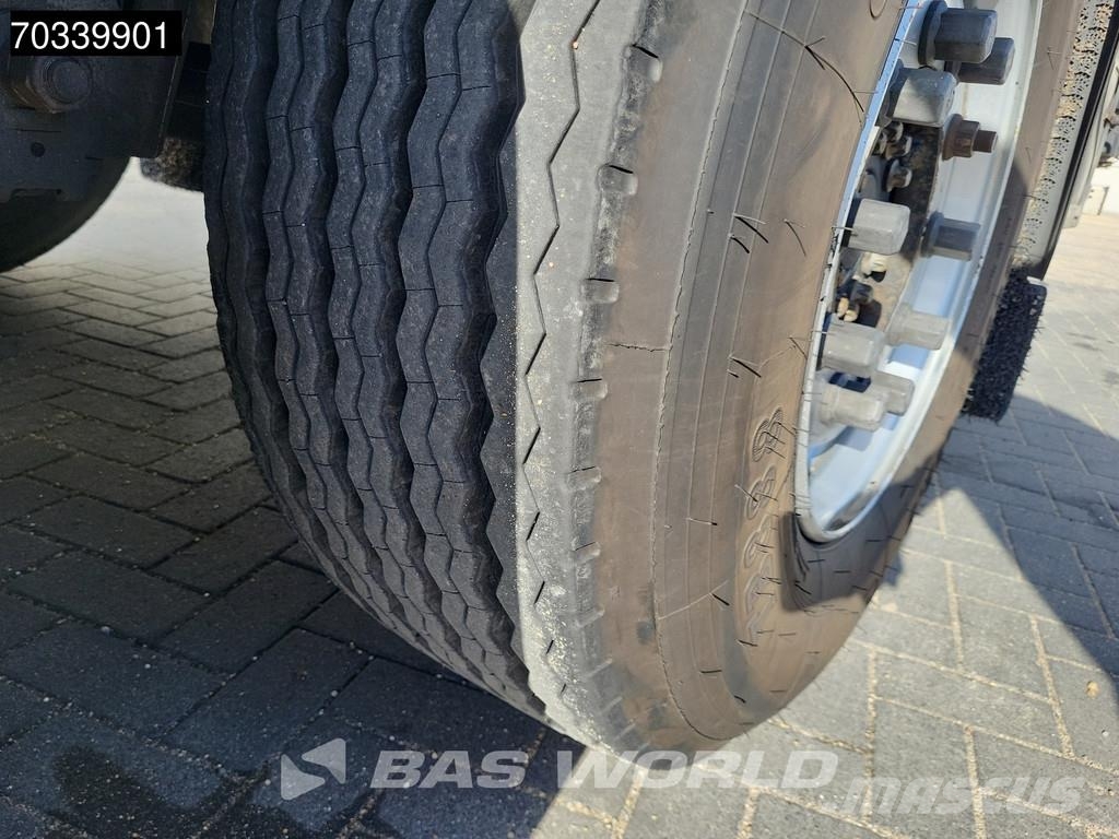 Schmitz Cargobull SCB*S3T 3 axles Poluprikolice sa ceradom