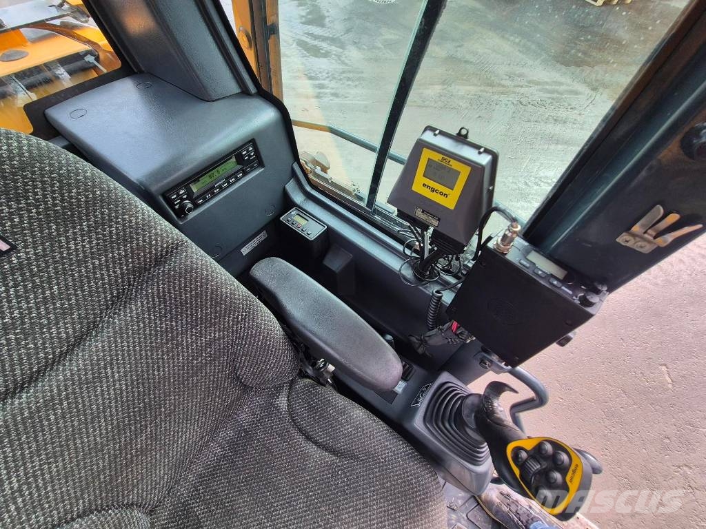 Hyundai HX 145 LCRD Bageri guseničari