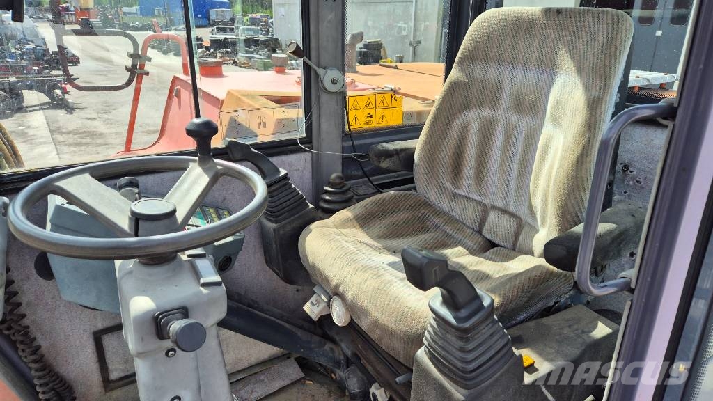 Fiat-Hitachi FH 115 W حفارات بعجل