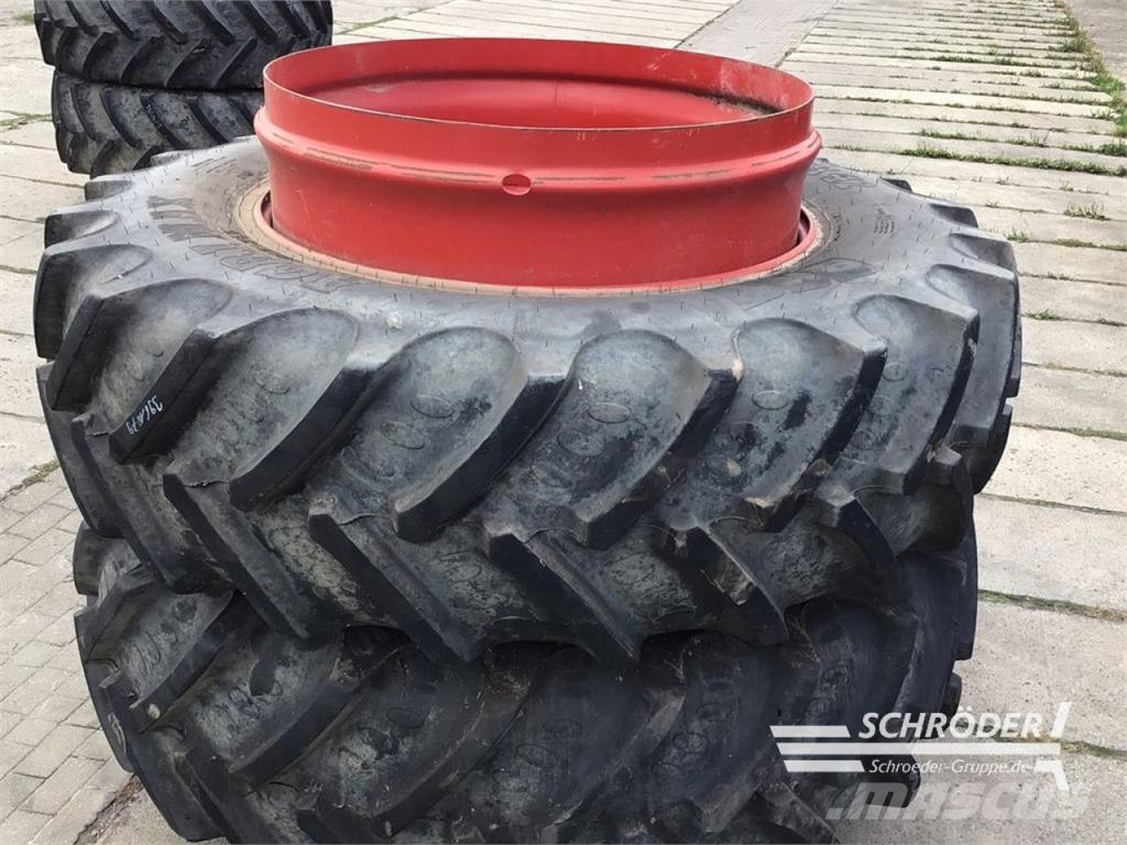 BKT 2X 520/85R42 | 2X 480/70R30 Roues jumelées