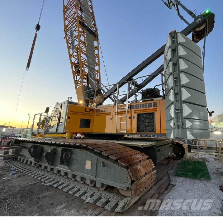 Liebherr LR 1250 رافعات مجنزرة