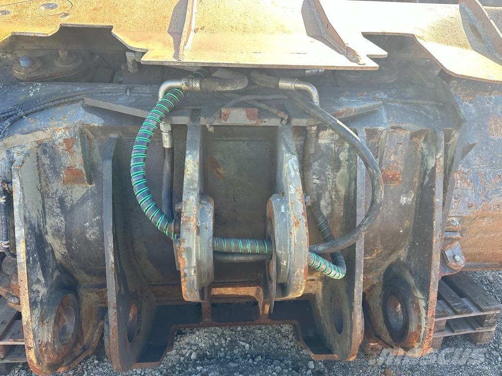 Gjerstad Sidetipp skuffe Cat 988 Cucharones