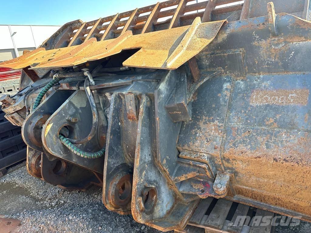 Gjerstad Sidetipp skuffe Cat 988 Cucharones
