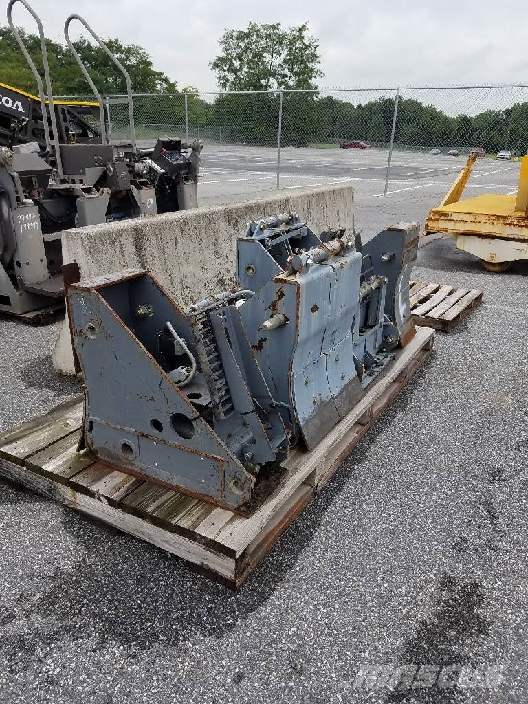Volvo Paving Products Wedge-Lock Serial 208WB6U Asphalt heaters