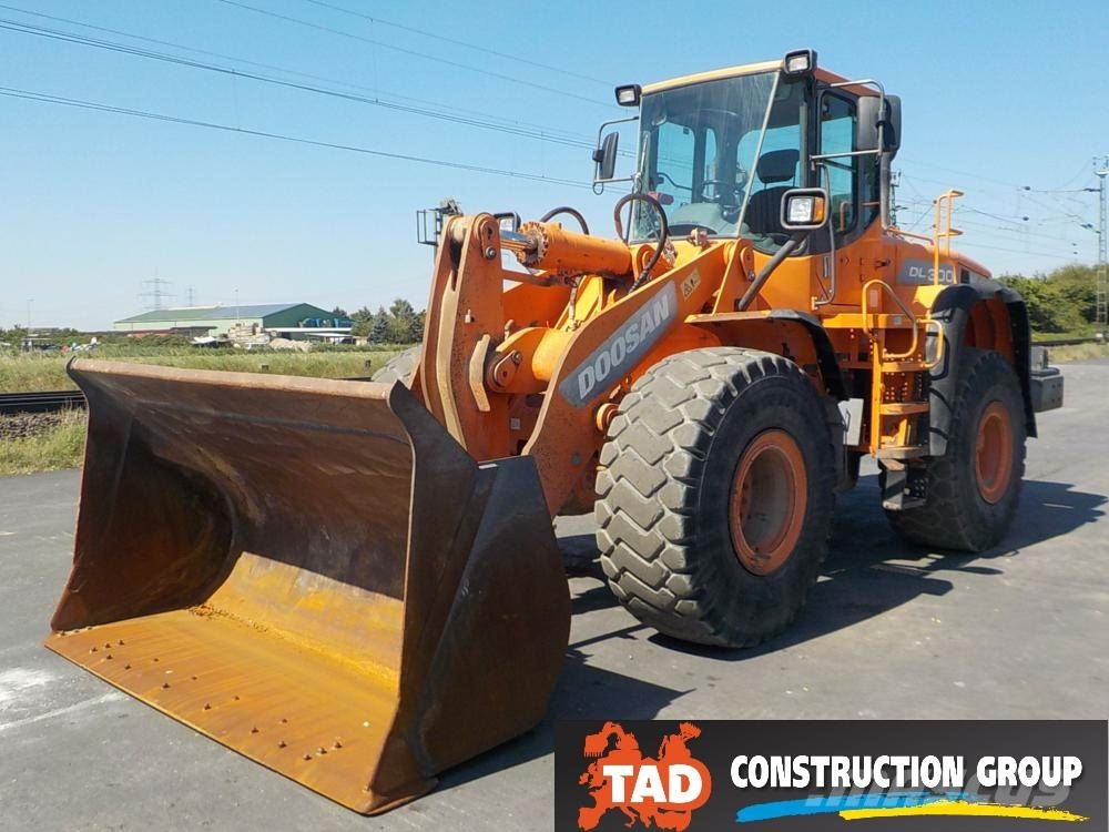 Doosan DL 300 Radlader