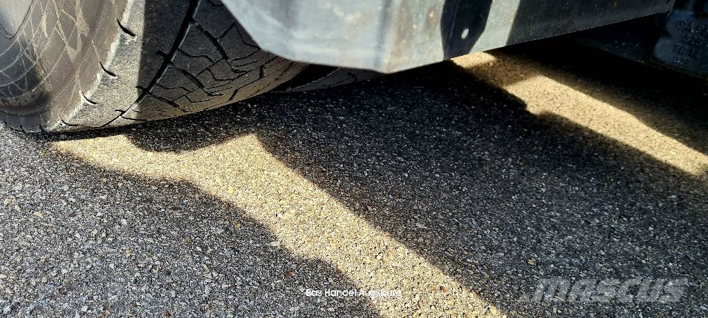 Mercedes-Benz Mercedes-Benz Actros 2551Abrollkipp KEMPF Anhänger Kontejnerski tovornjaki