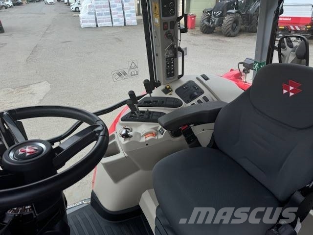 Massey Ferguson 5S.145 Traktorit