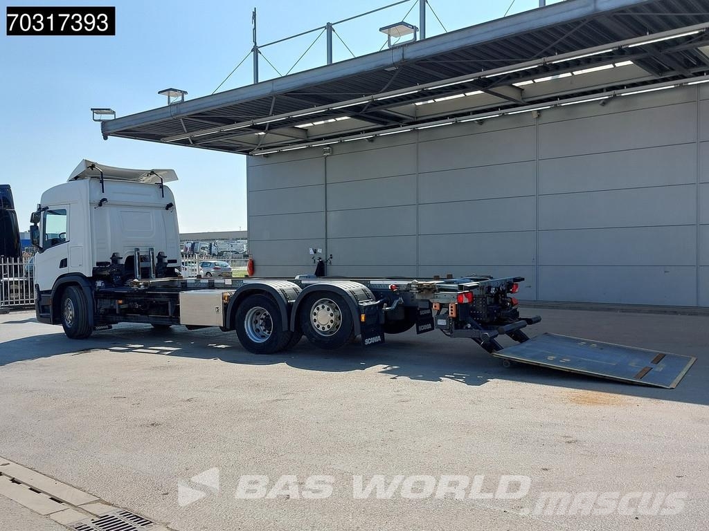 Scania P500 P 6X2 2500kg Ladebordwand BDF Lift+steering a Vaihtolava-autot