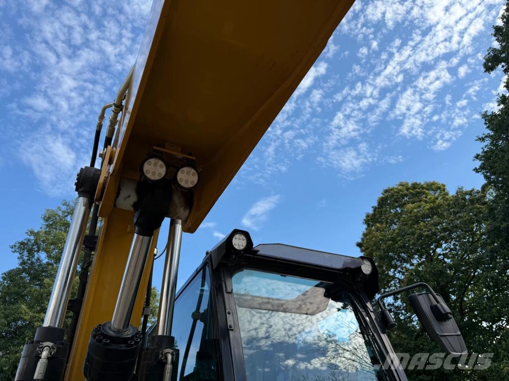 CAT M316 Next gen 휠 굴삭기