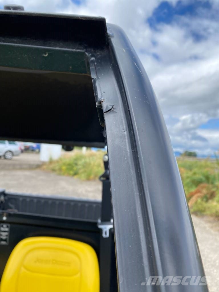 John Deere GATOR HPX815E-4x4 Diesel endommagé ユーティリティー機械