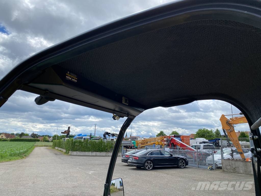 John Deere GATOR HPX815E-4x4 Diesel endommagé ユーティリティー機械