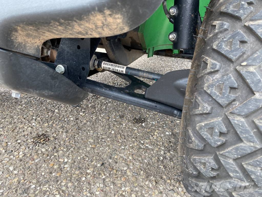 John Deere GATOR HPX815E-4x4 Diesel endommagé ユーティリティー機械