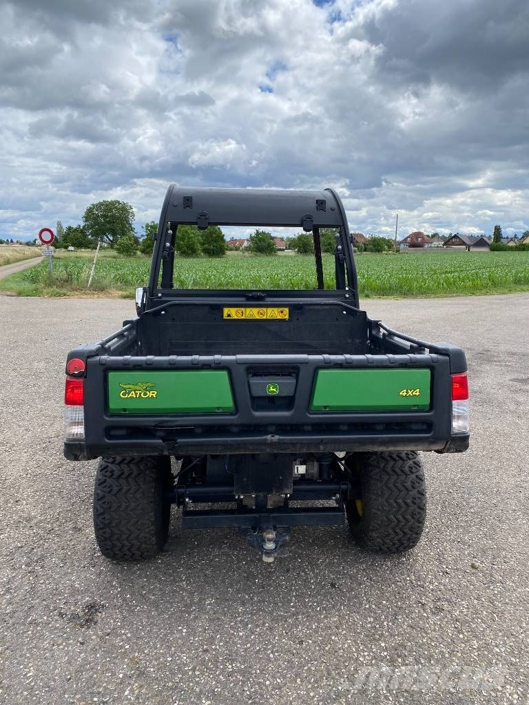 John Deere GATOR HPX815E-4x4 Diesel endommagé ユーティリティー機械