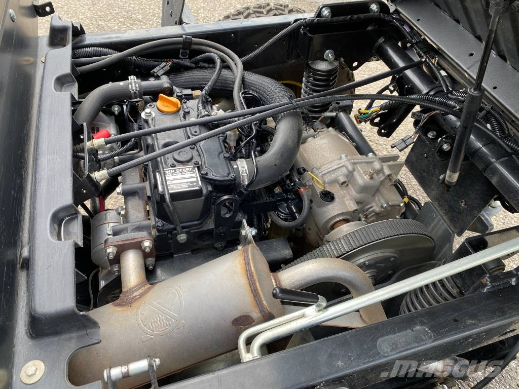 John Deere GATOR HPX815E-4x4 Diesel endommagé ユーティリティー機械