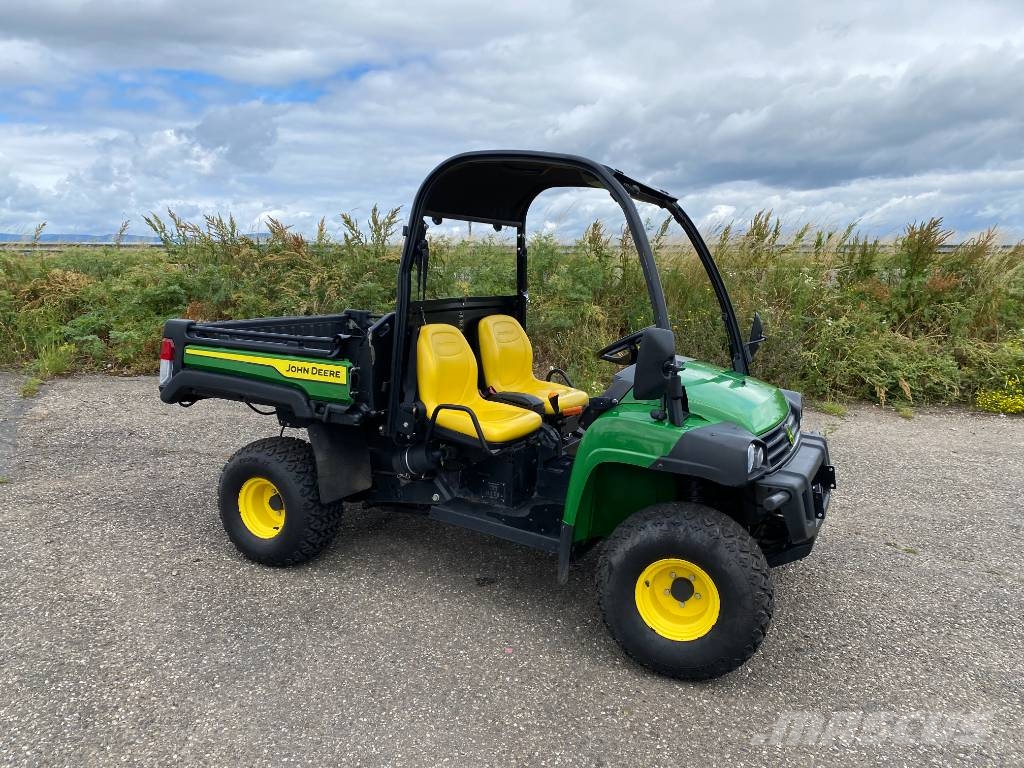 John Deere GATOR HPX815E-4x4 Diesel endommagé ユーティリティー機械