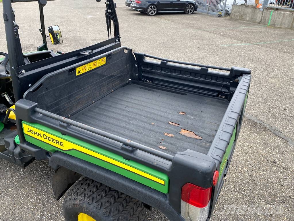 John Deere GATOR HPX815E-4x4 Diesel endommagé ユーティリティー機械