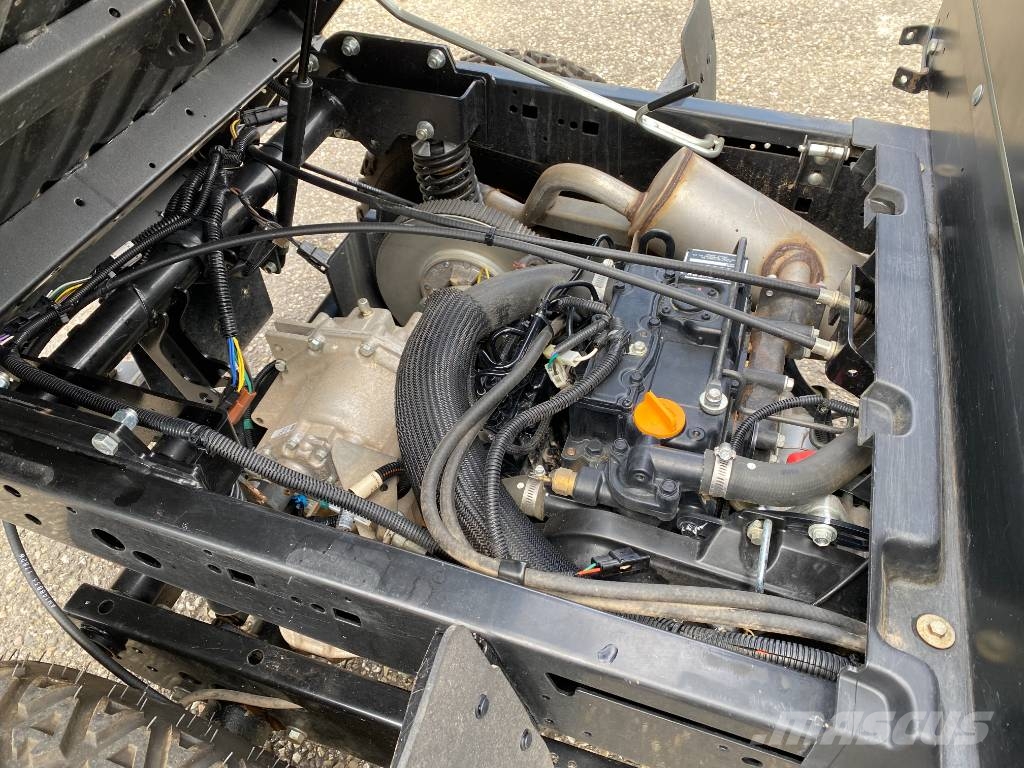 John Deere GATOR HPX815E-4x4 Diesel endommagé ユーティリティー機械