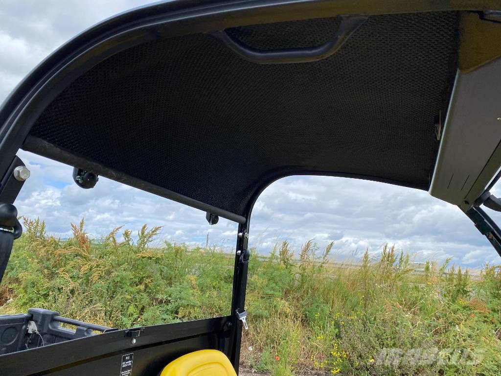 John Deere GATOR HPX815E-4x4 Diesel endommagé ユーティリティー機械