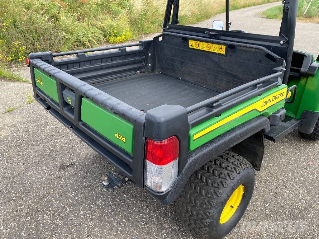 John Deere GATOR HPX815E-4x4 Diesel endommagé ユーティリティー機械