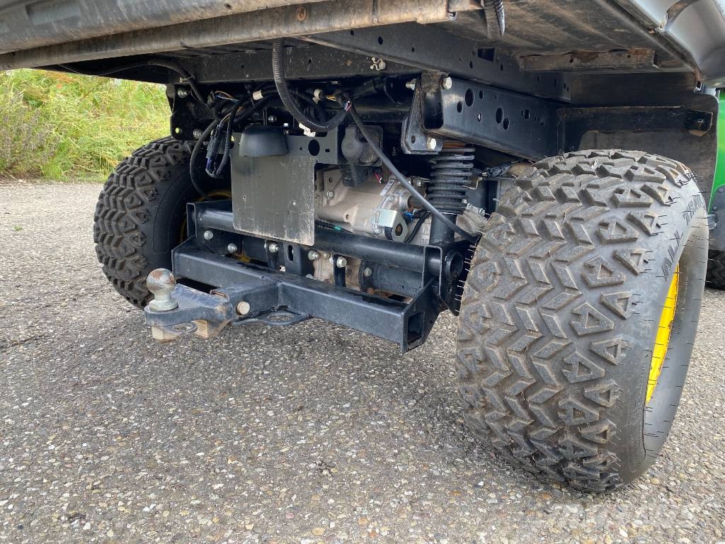 John Deere GATOR HPX815E-4x4 Diesel endommagé ユーティリティー機械