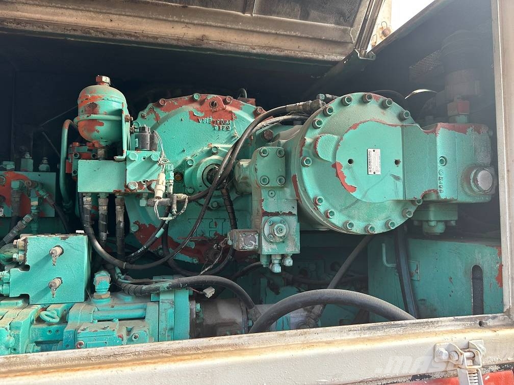 IHI CCH 500 - 3 ( 50tons 33M ) Гусеничные краны
