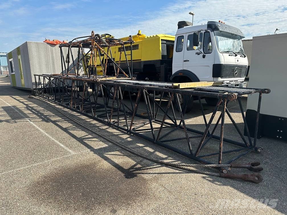 IHI CCH 500 - 3 ( 50tons 33M ) Гусеничные краны