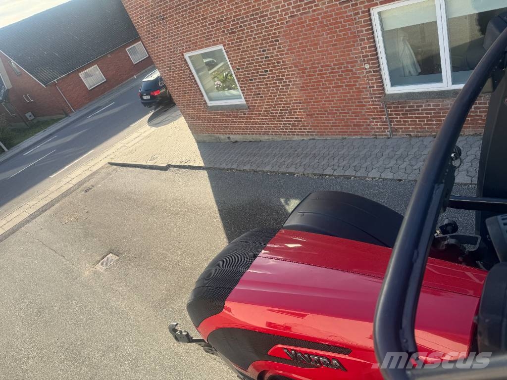 Valtra T 214 D TwinTrac SkyView m. kronos 150 skovvogn Tratores florestais