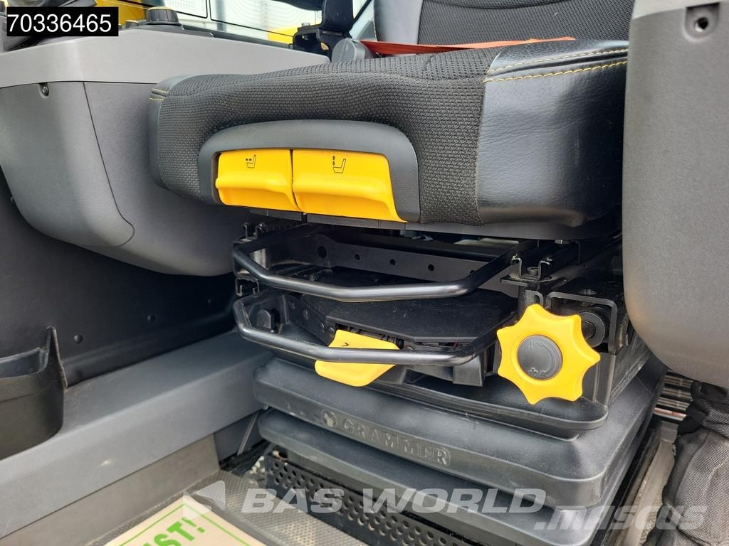 JCB 140X L SV Bagri goseničarji