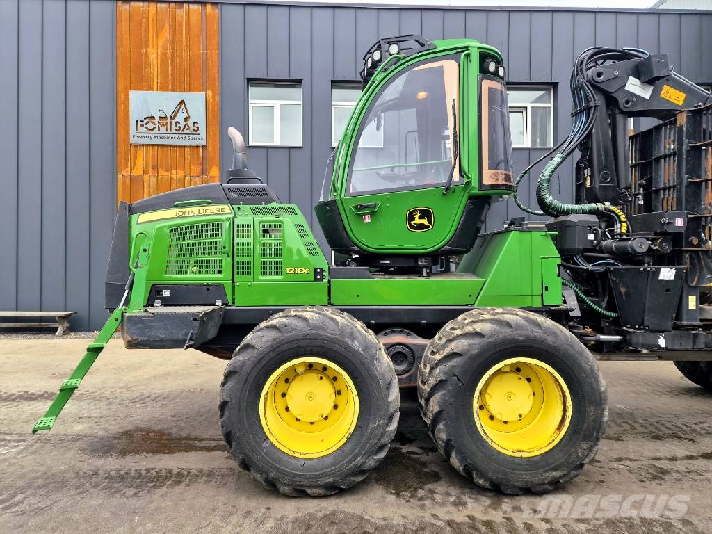 John Deere 1210 G Naudoti miškovežiai (Forvarderiai)