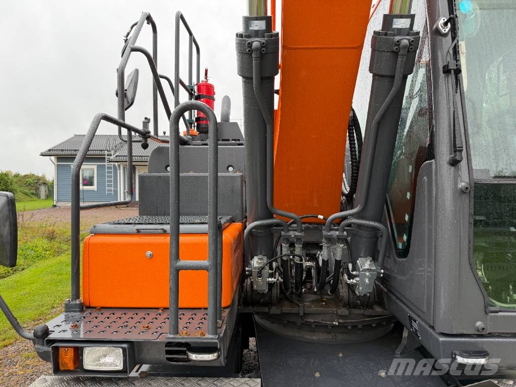Doosan DX 170 W Pyöräkaivukoneet