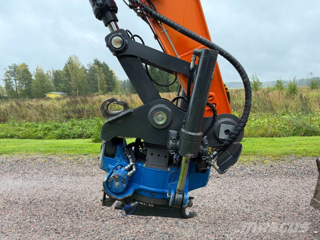 Doosan DX 170 W Pyöräkaivukoneet