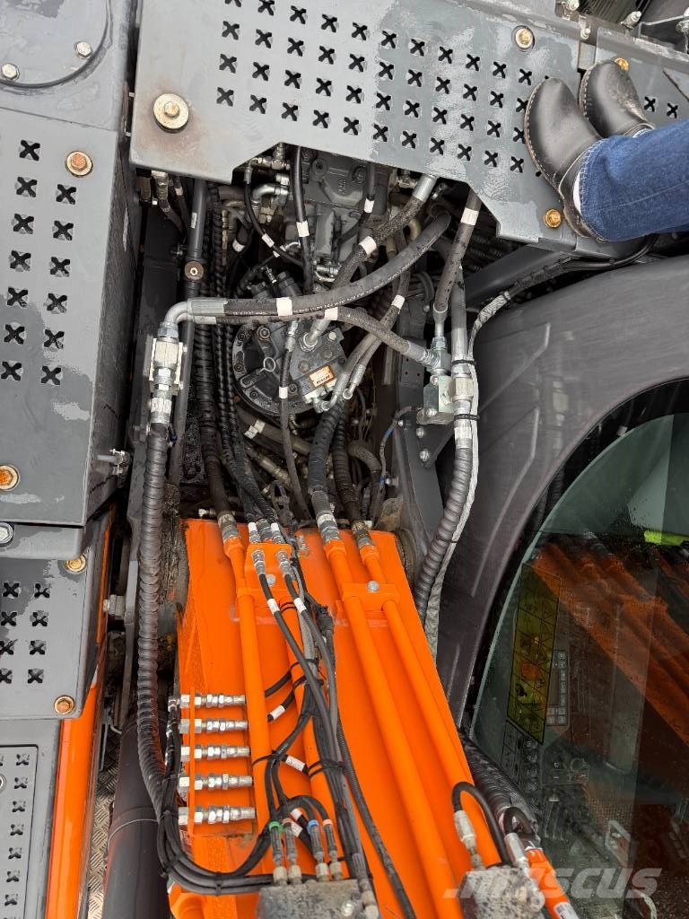 Doosan DX 170 W Pyöräkaivukoneet