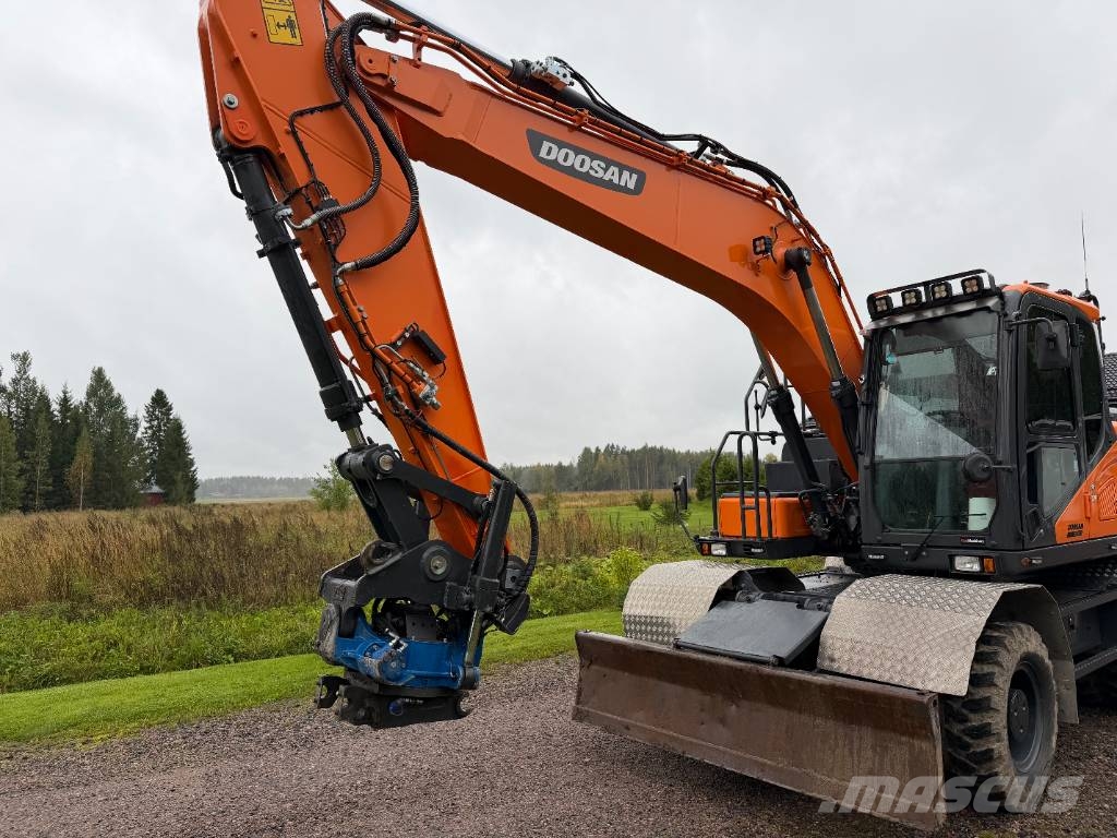 Doosan DX 170 W Pyöräkaivukoneet