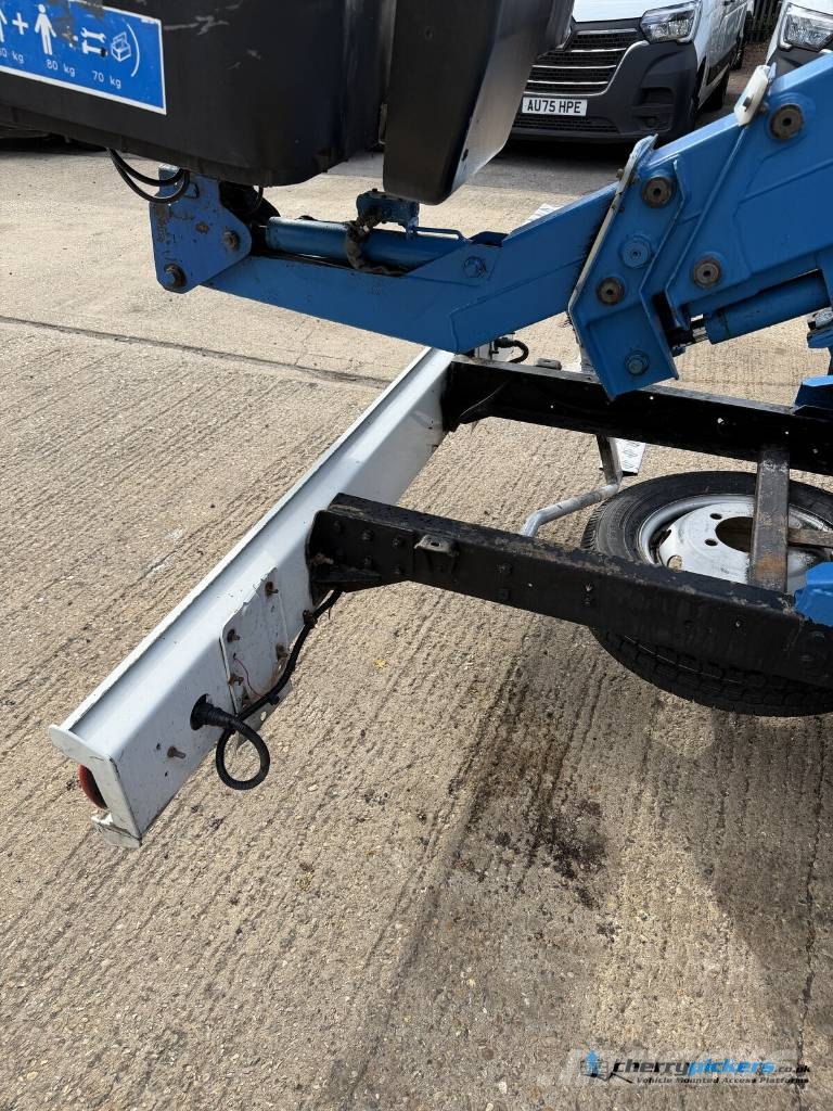 Nissan Cabstar CTE Z20E Cherry Picker المنصات الهوائية المثبتة على شاحنة
