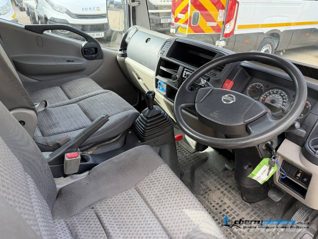 Nissan Cabstar CTE Z20E Cherry Picker المنصات الهوائية المثبتة على شاحنة