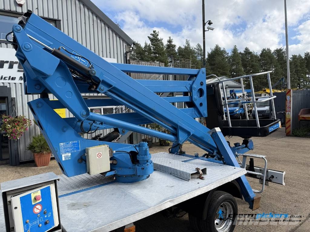 Nissan Cabstar CTE Z20E Cherry Picker المنصات الهوائية المثبتة على شاحنة