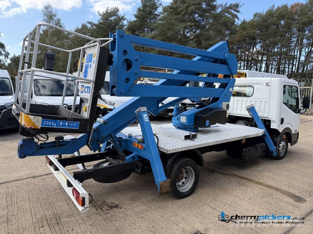 Nissan Cabstar CTE Z20E Cherry Picker المنصات الهوائية المثبتة على شاحنة