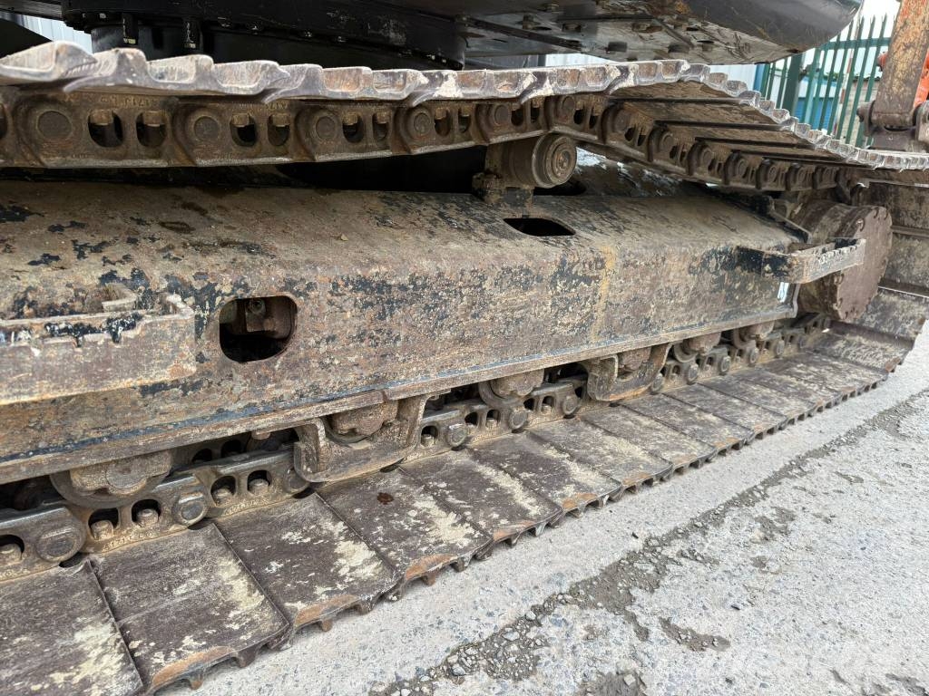 Hitachi ZX135USBL-7 Bageri gusjeničari