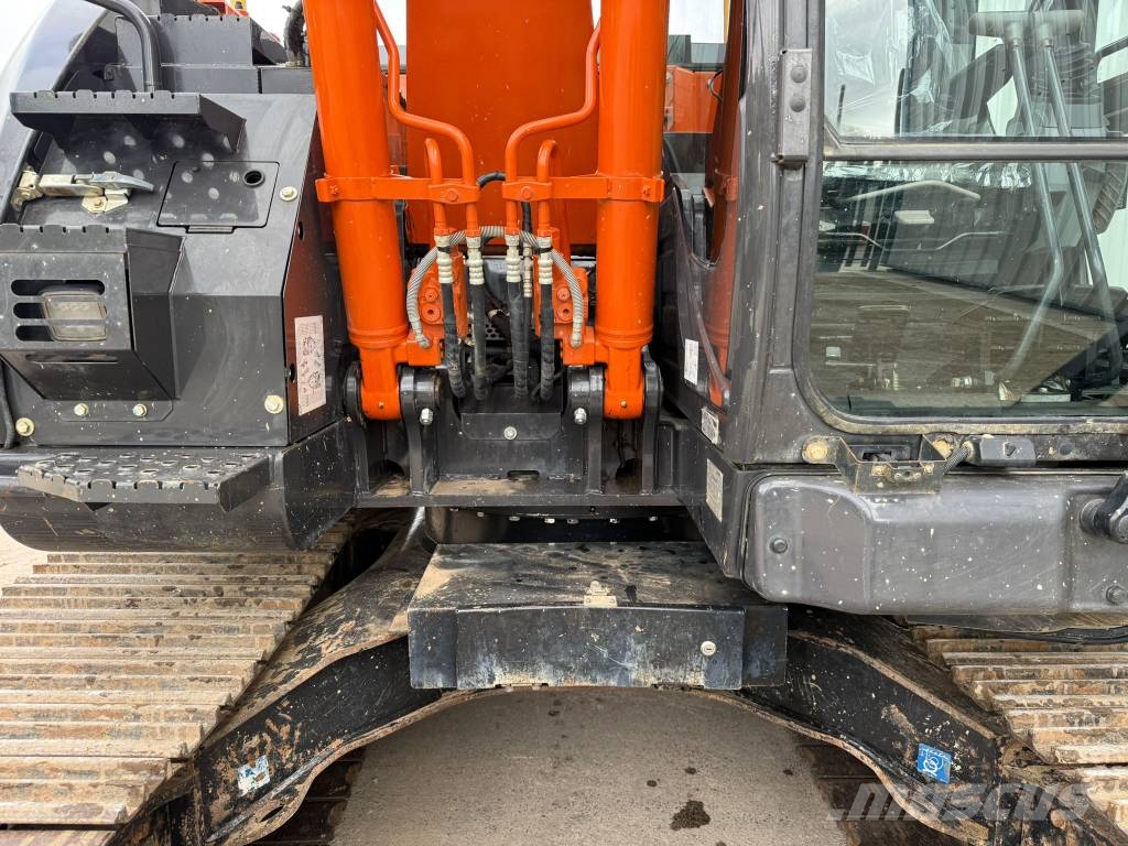 Hitachi ZX135USBL-7 Bageri gusjeničari