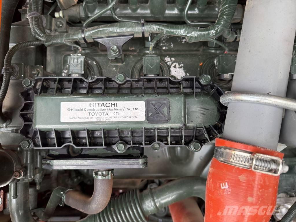 Hitachi ZX135USBL-7 Bageri gusjeničari