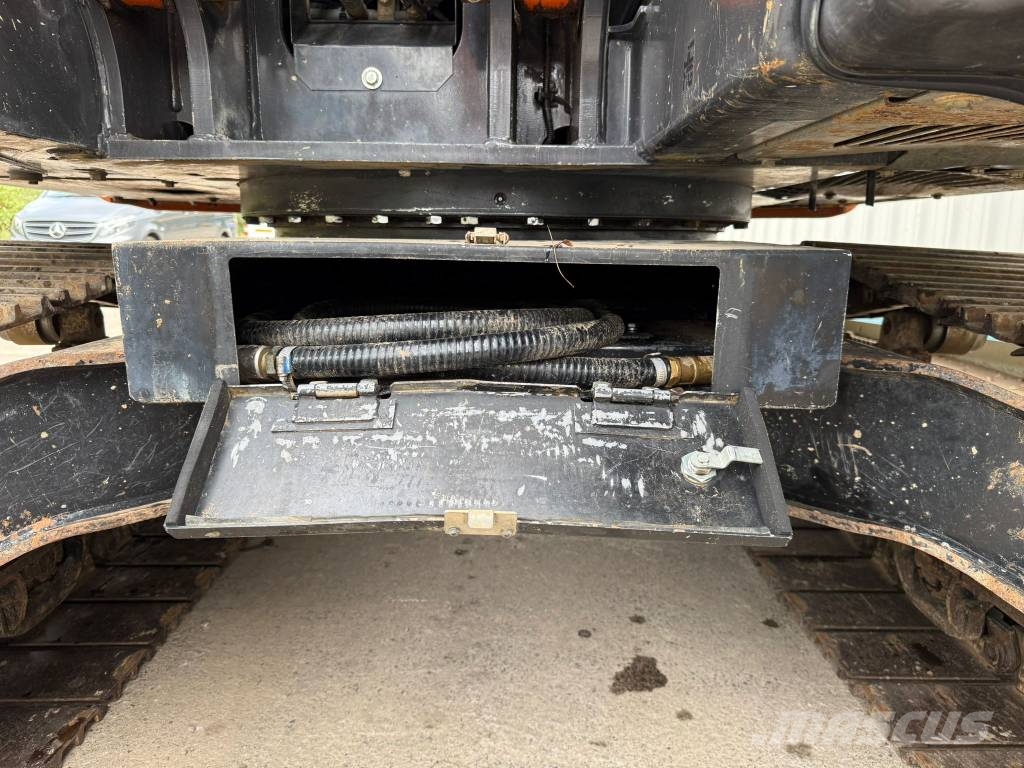 Hitachi ZX135USBL-7 Bageri gusjeničari