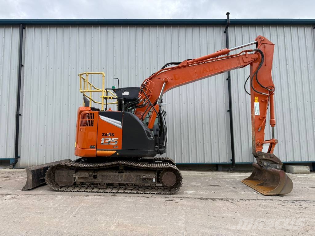 Hitachi ZX135USBL-7 Bageri gusjeničari